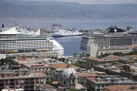 messina cruise port italy